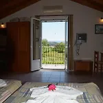 Ostria